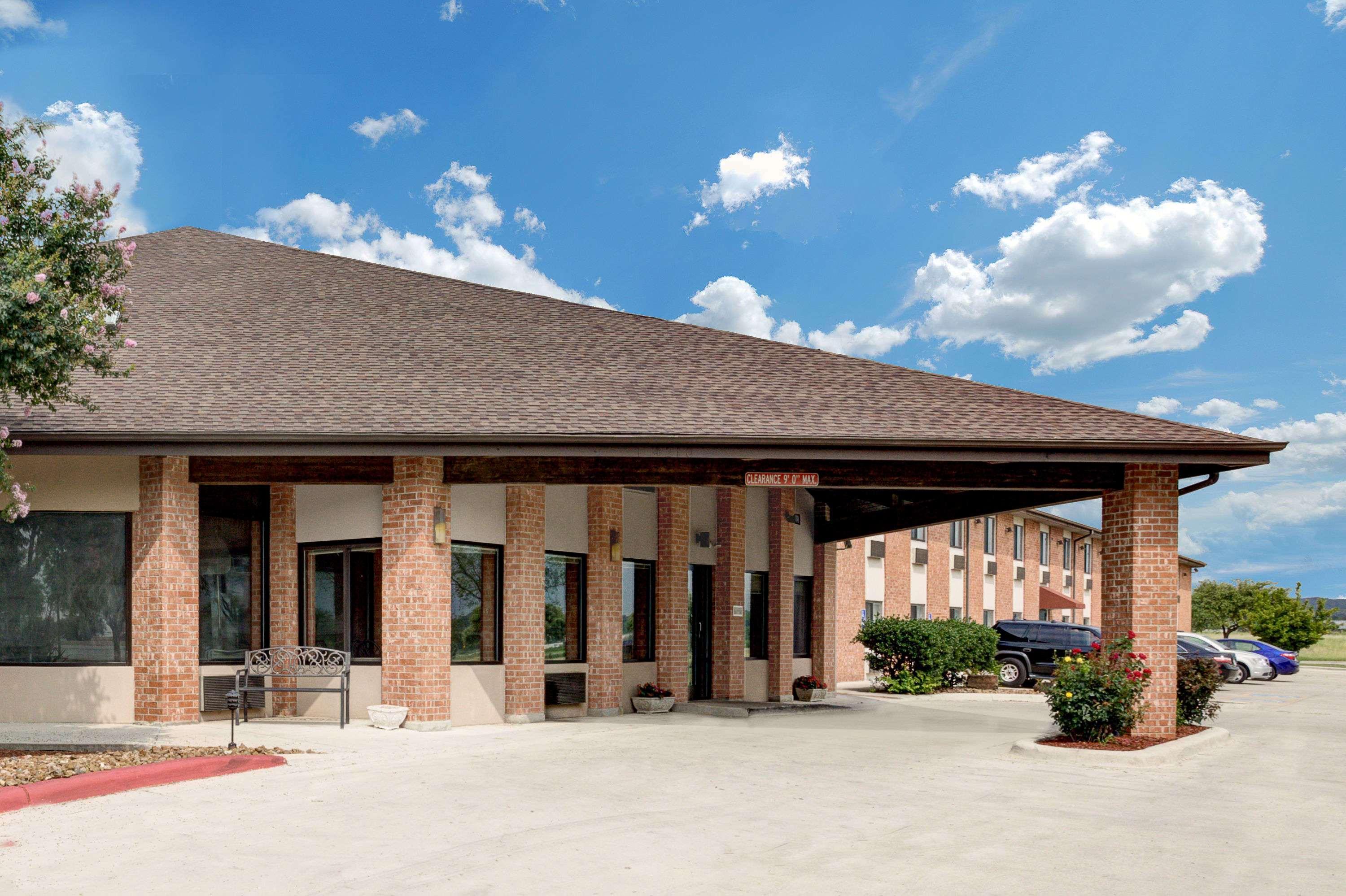 Baymont Inn & Suites By Wyndham San Marcos Dış mekan fotoğraf